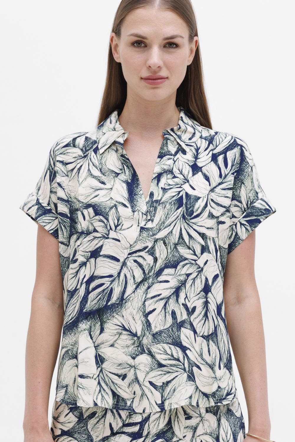 go silk go polo etched palm print