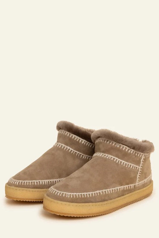 laidback london nyuki low crochet otter suede natural 