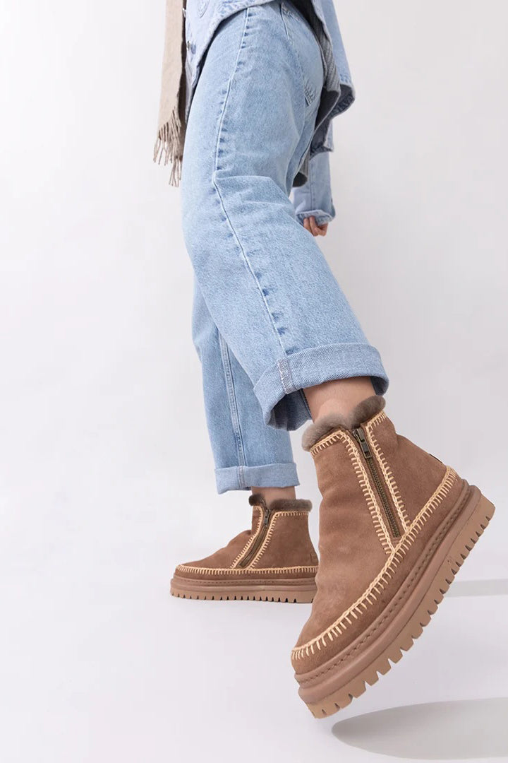 laidback london setsu 4.0 ankle boot camel suede