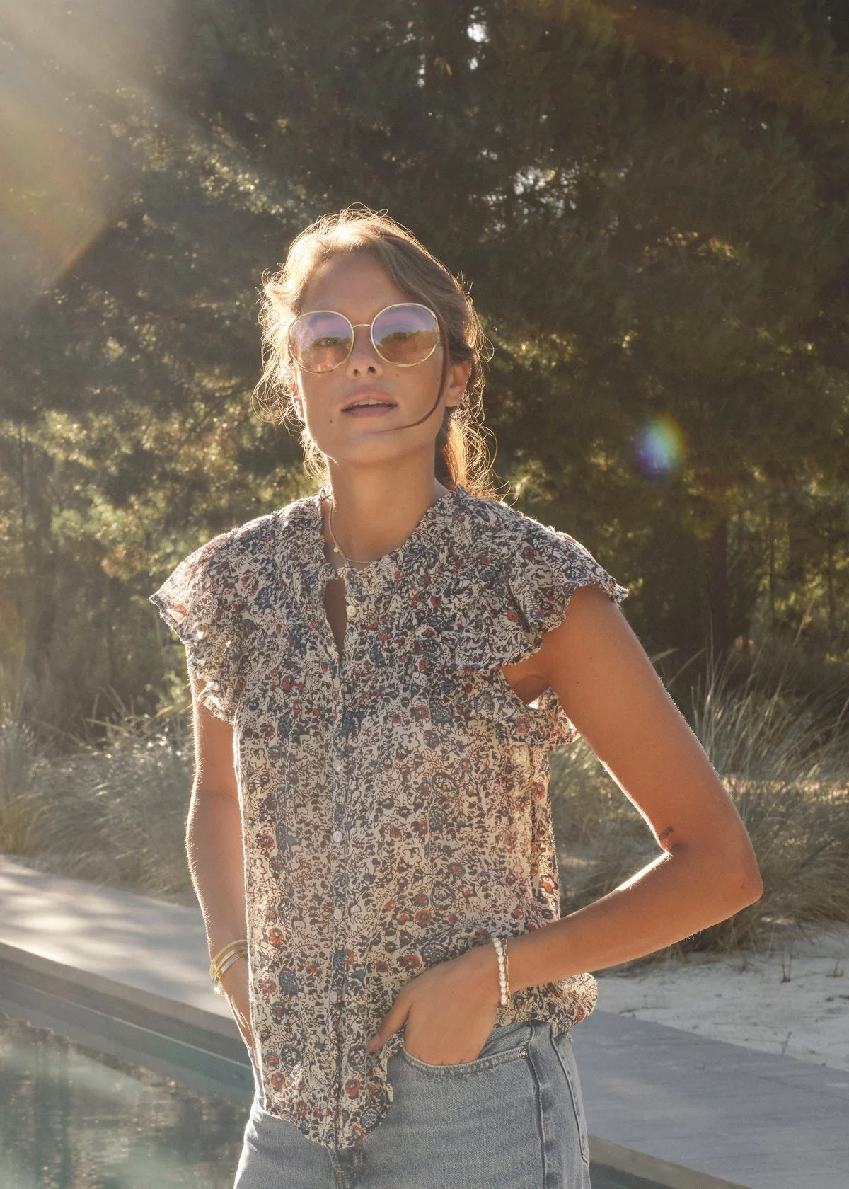 m.a.b.e cass frill top indigo rust