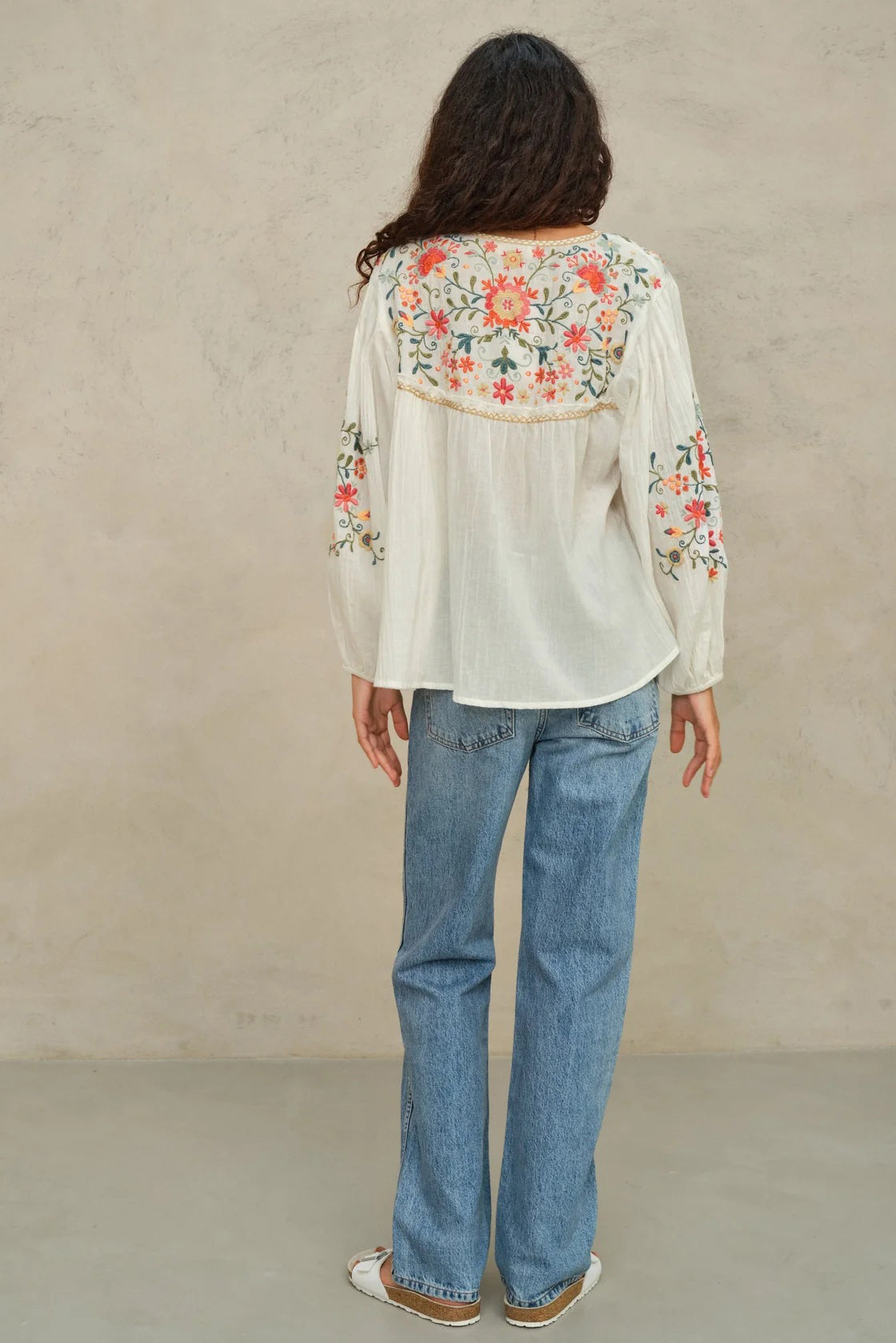 m.a.b.e loren top ecru multi