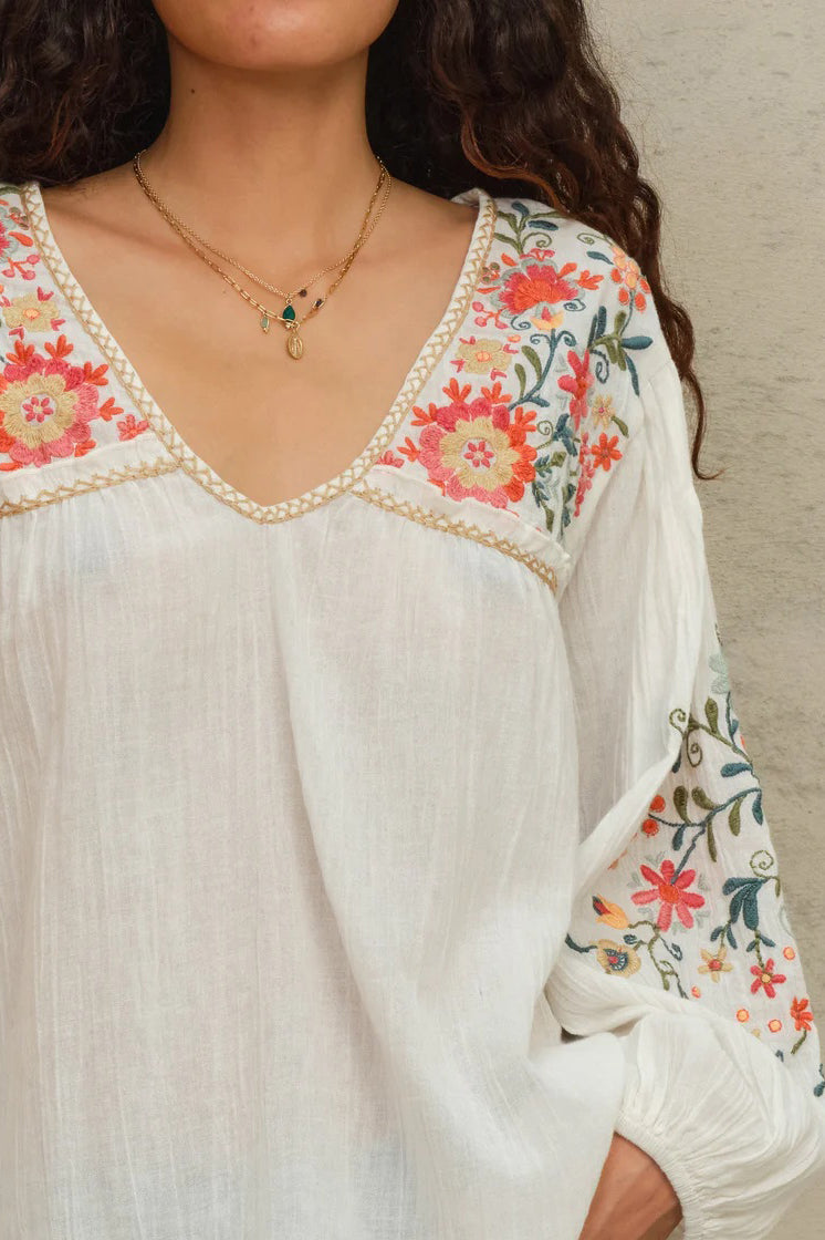 m.a.b.e loren top ecru multi