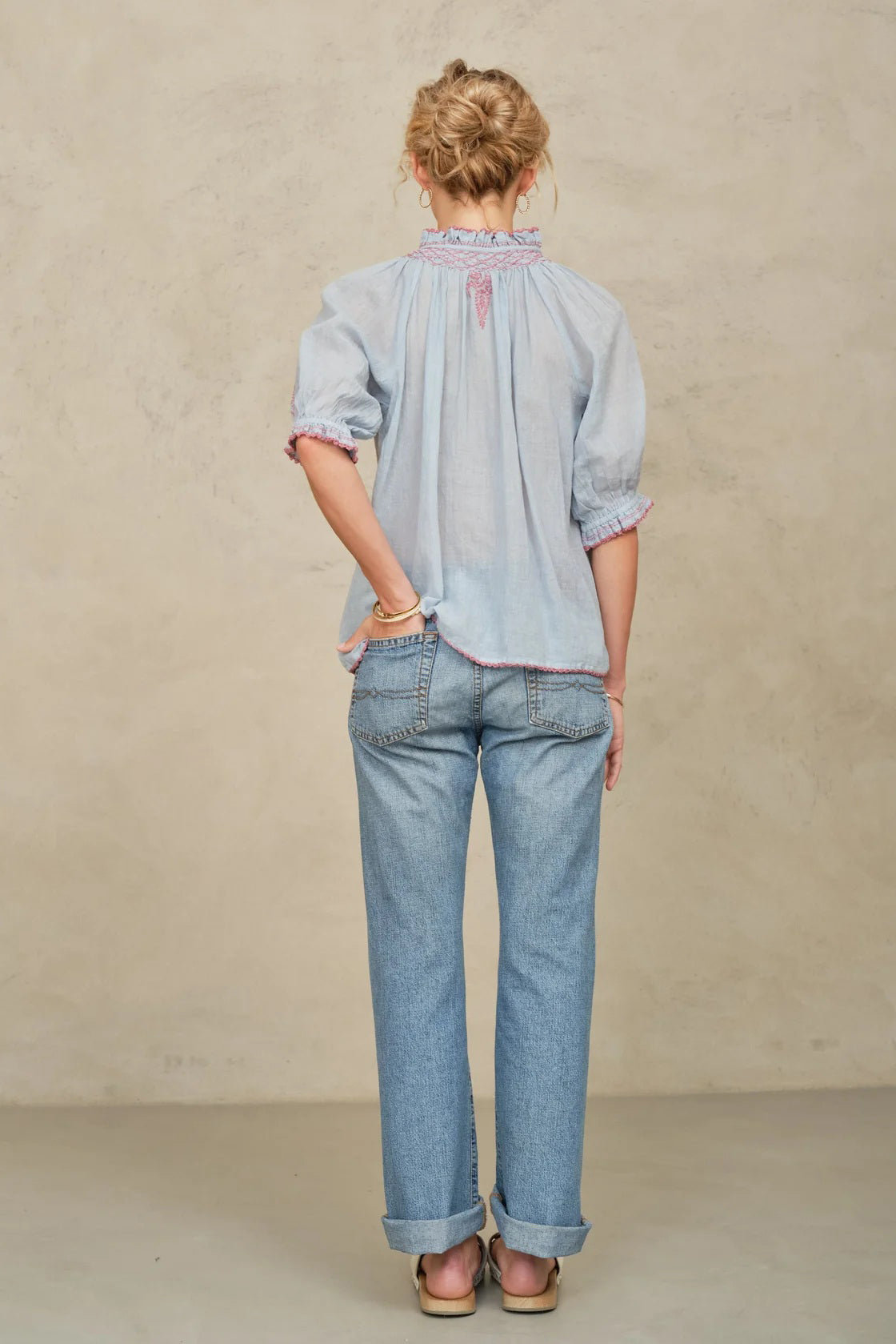 m.a.b.e talia top light blue rose