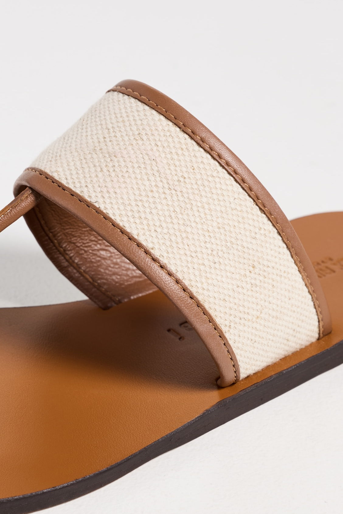 manebi thong leather sandals tan