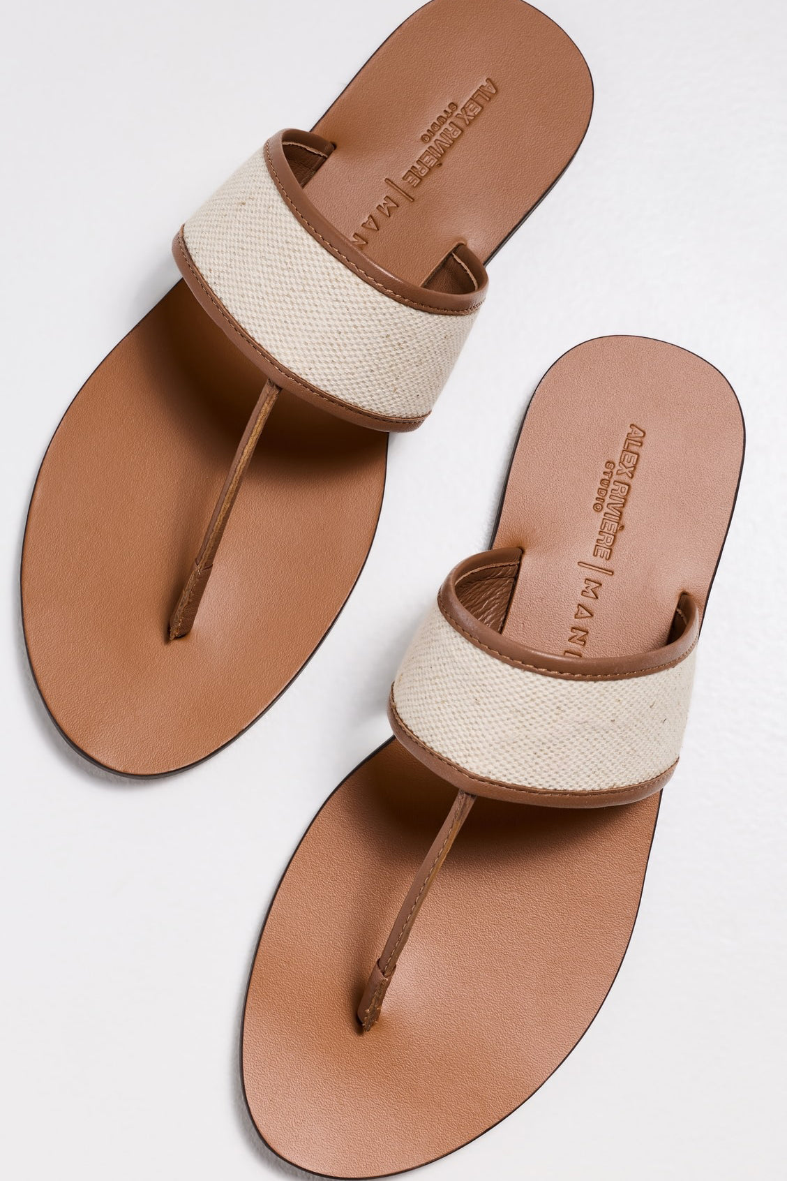manebi thong leather sandals tan