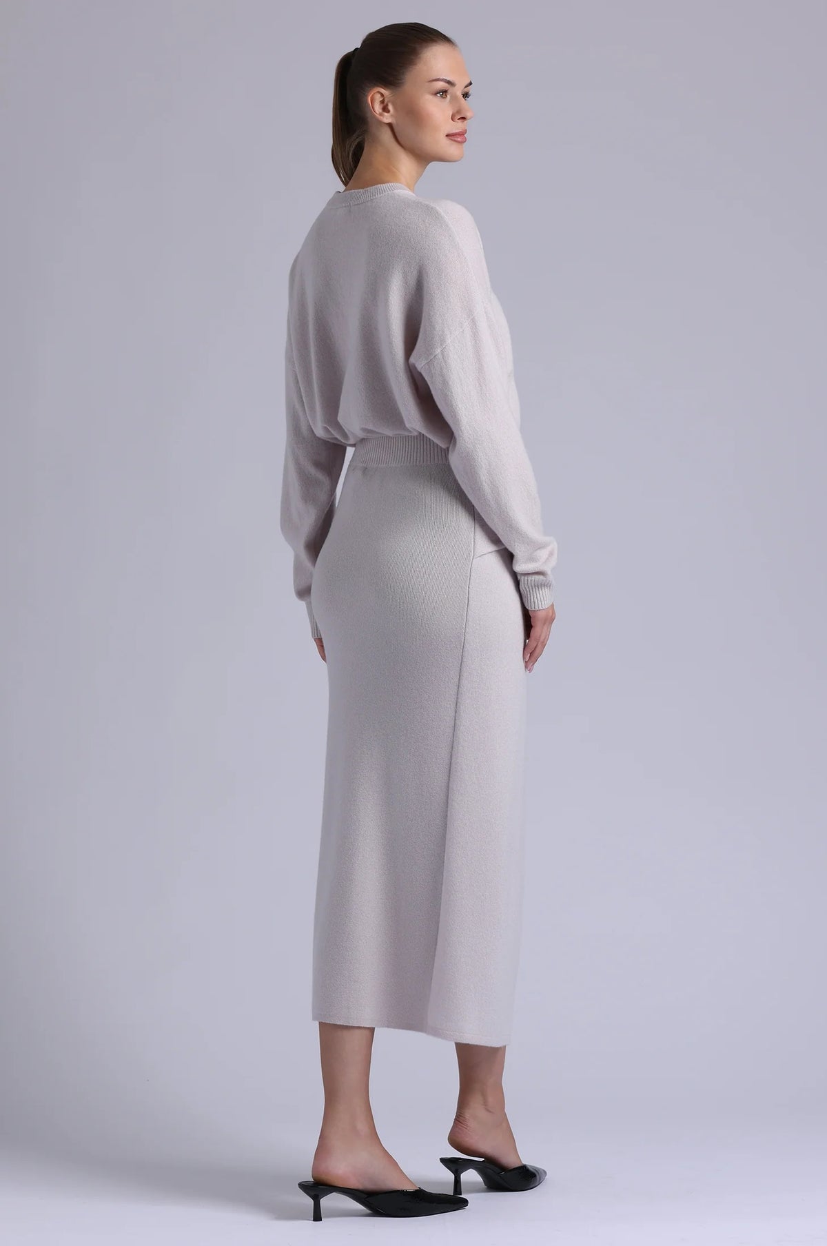 minnie rose oversized crew fog