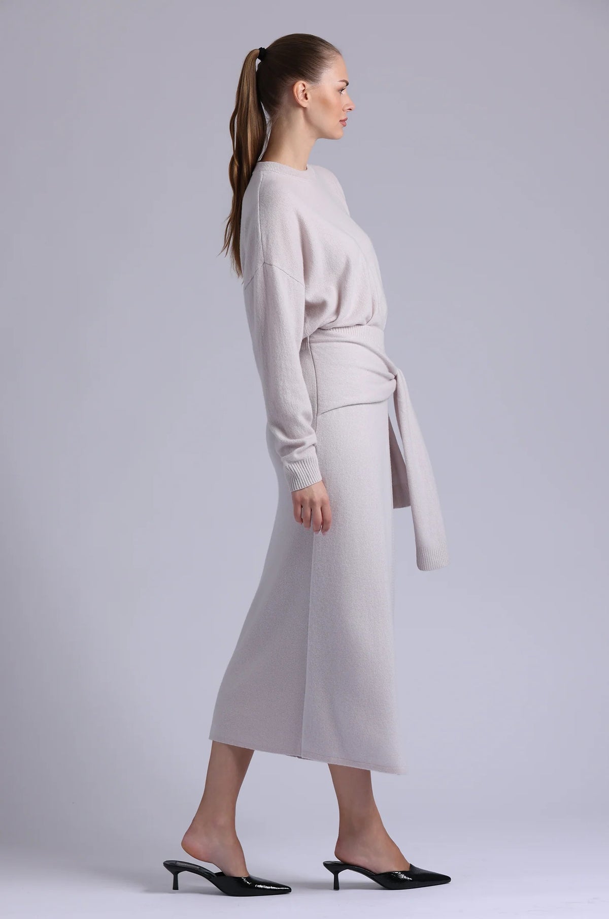 minnie rose oversized crew fog