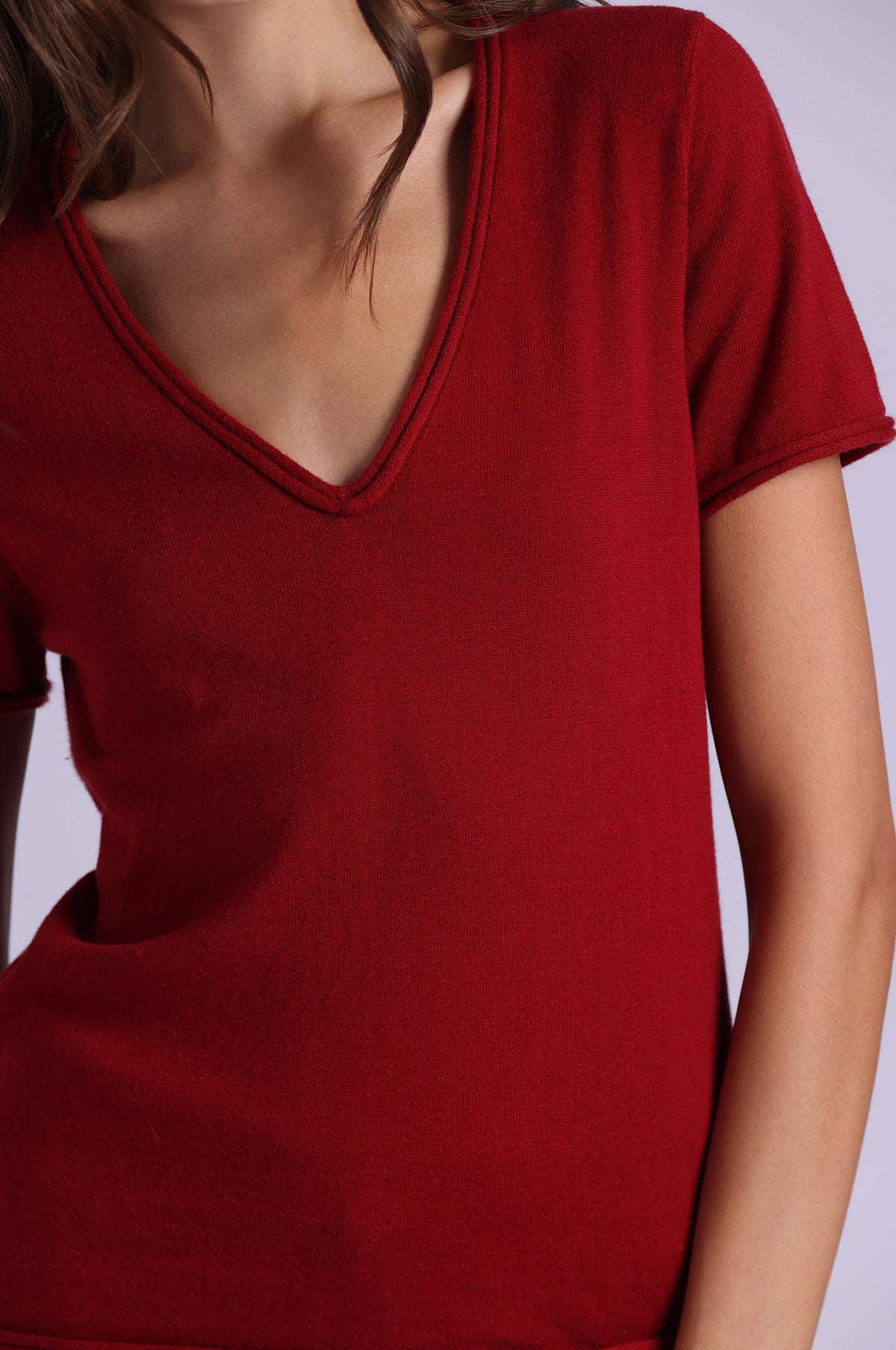 minnie rose short sleeve v with rolled edges spice red