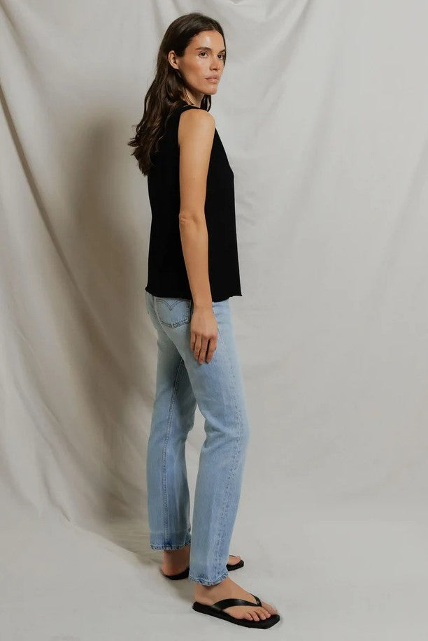 perfectwhitetee faye black
