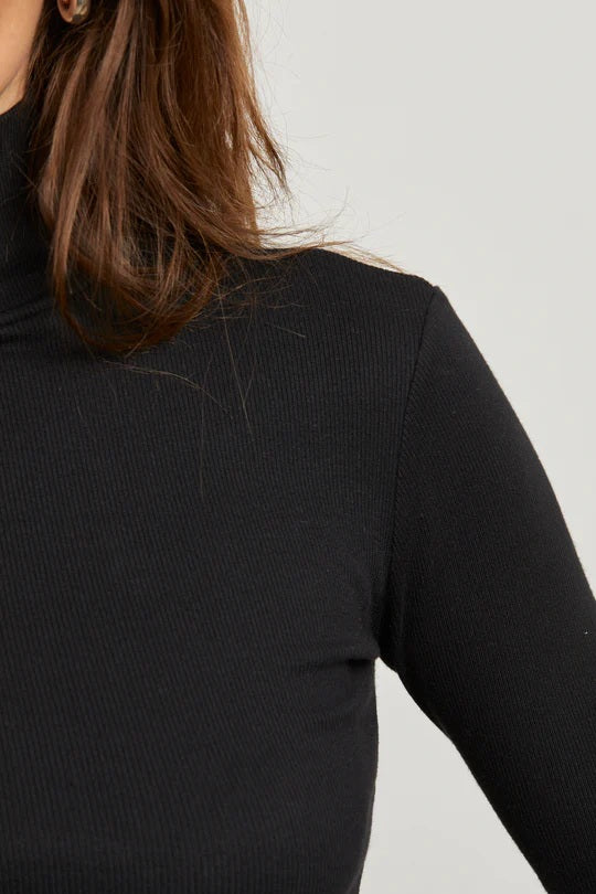 perfectwhitetee hayden true black