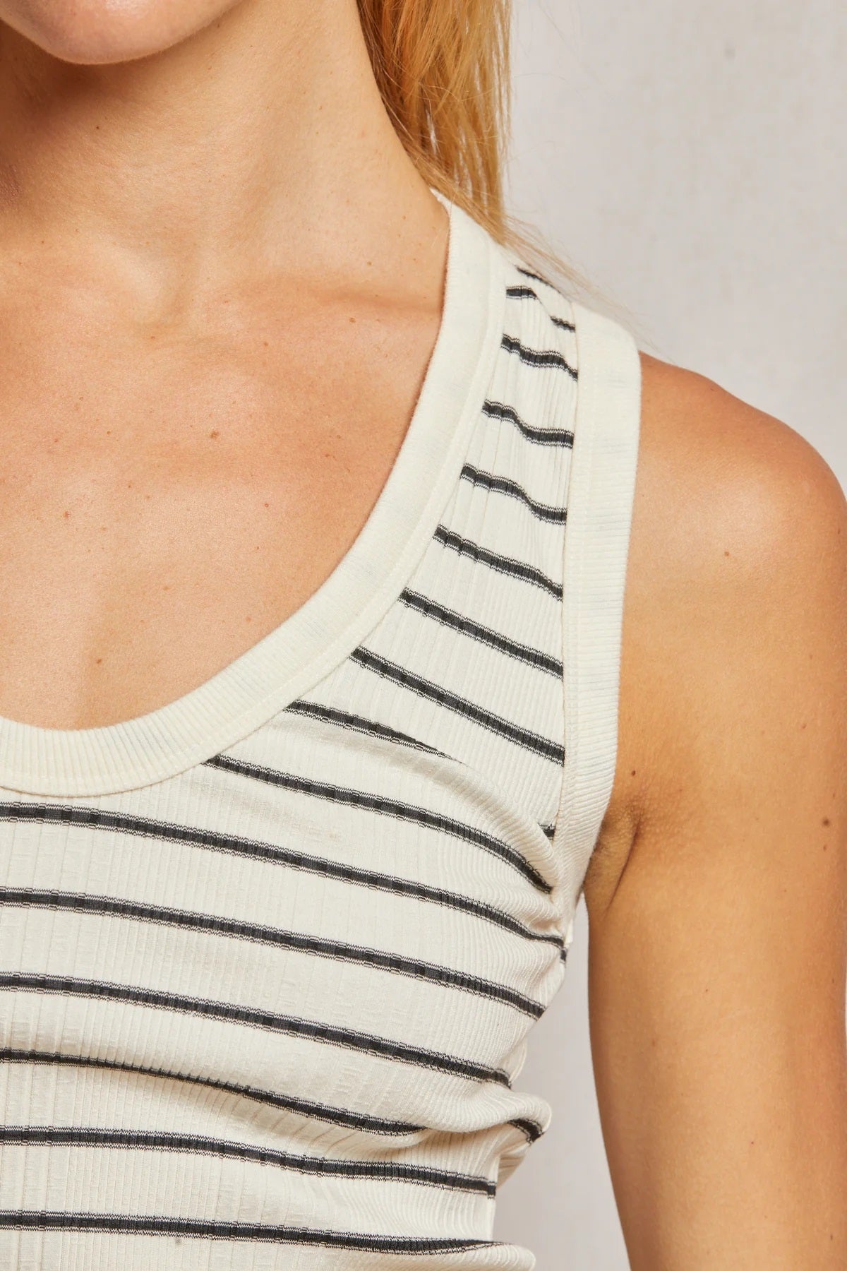 perfectwhitetee jordan tank sugar/black stripe 