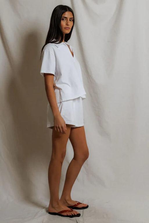 perfectwhitetee liz white