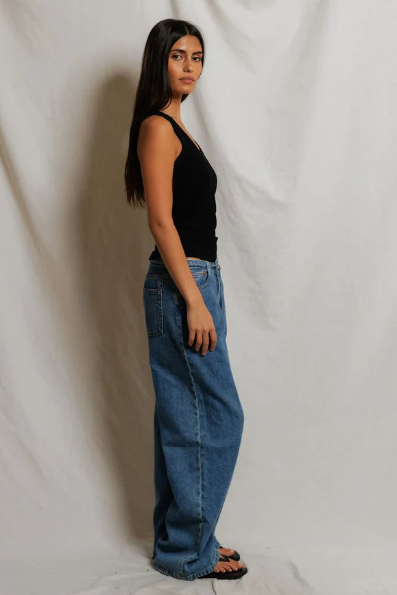 perfectwhitetee mallory true black
