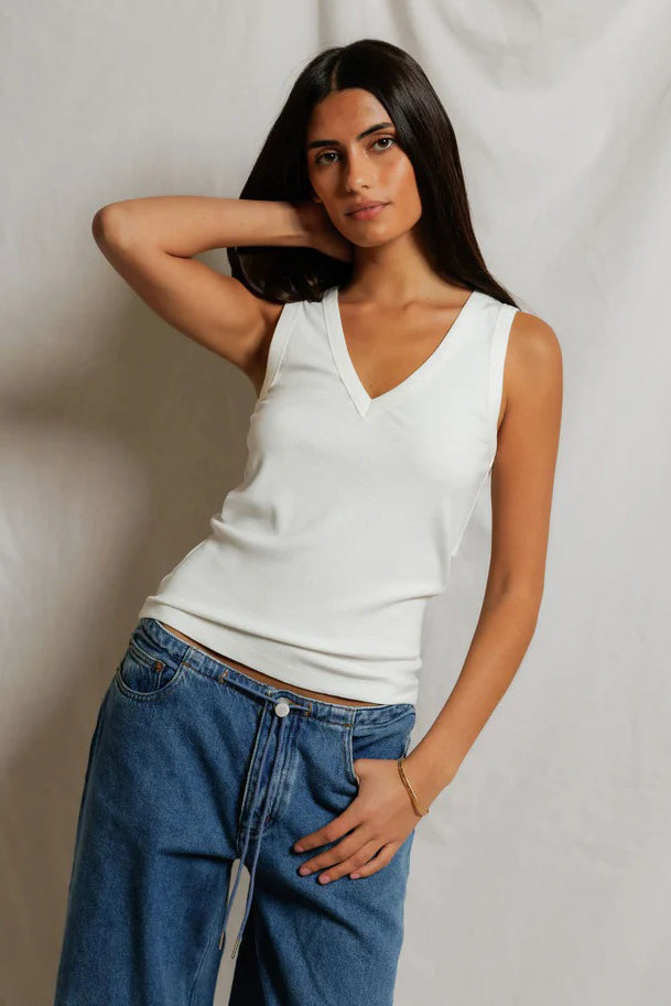 perfectwhitetee mallory white