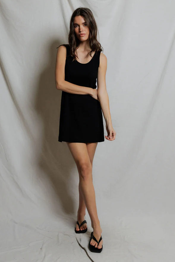 perfectwhitetee skylar black