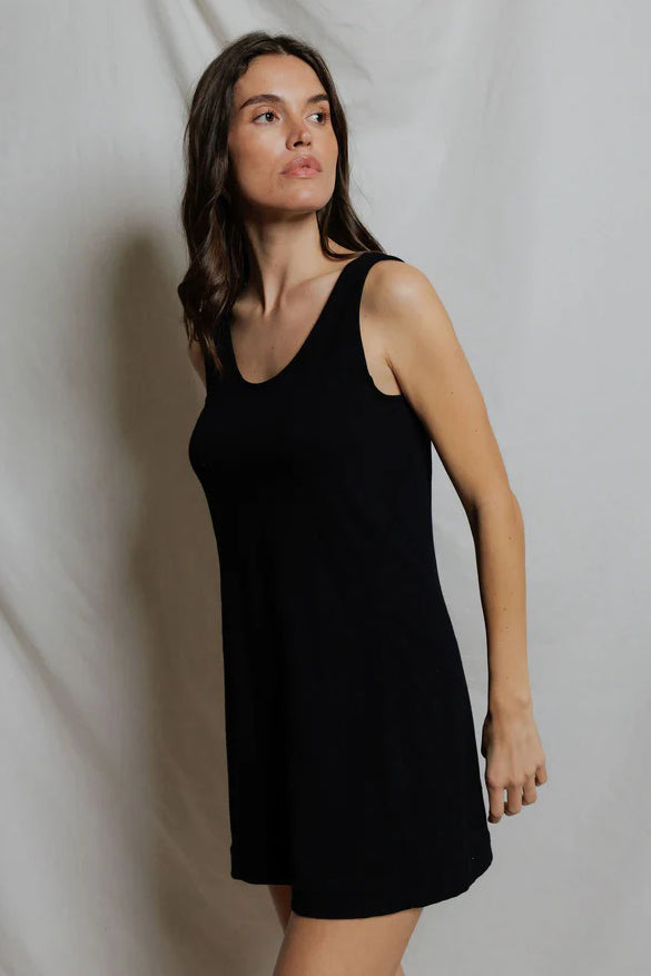 perfectwhitetee skylar black