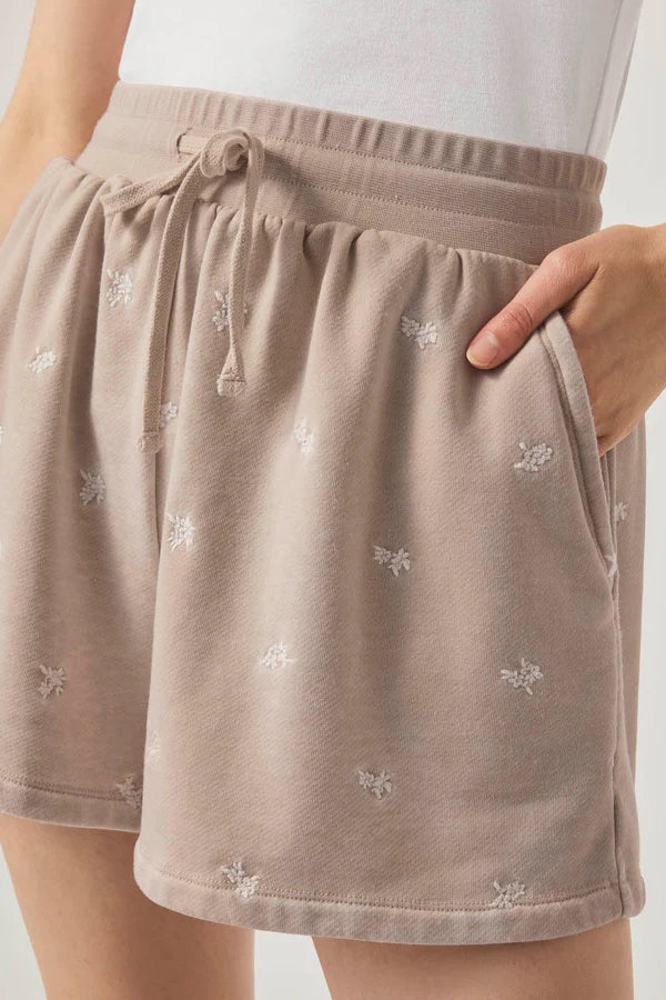 splendid elise embroidered short fawn floral