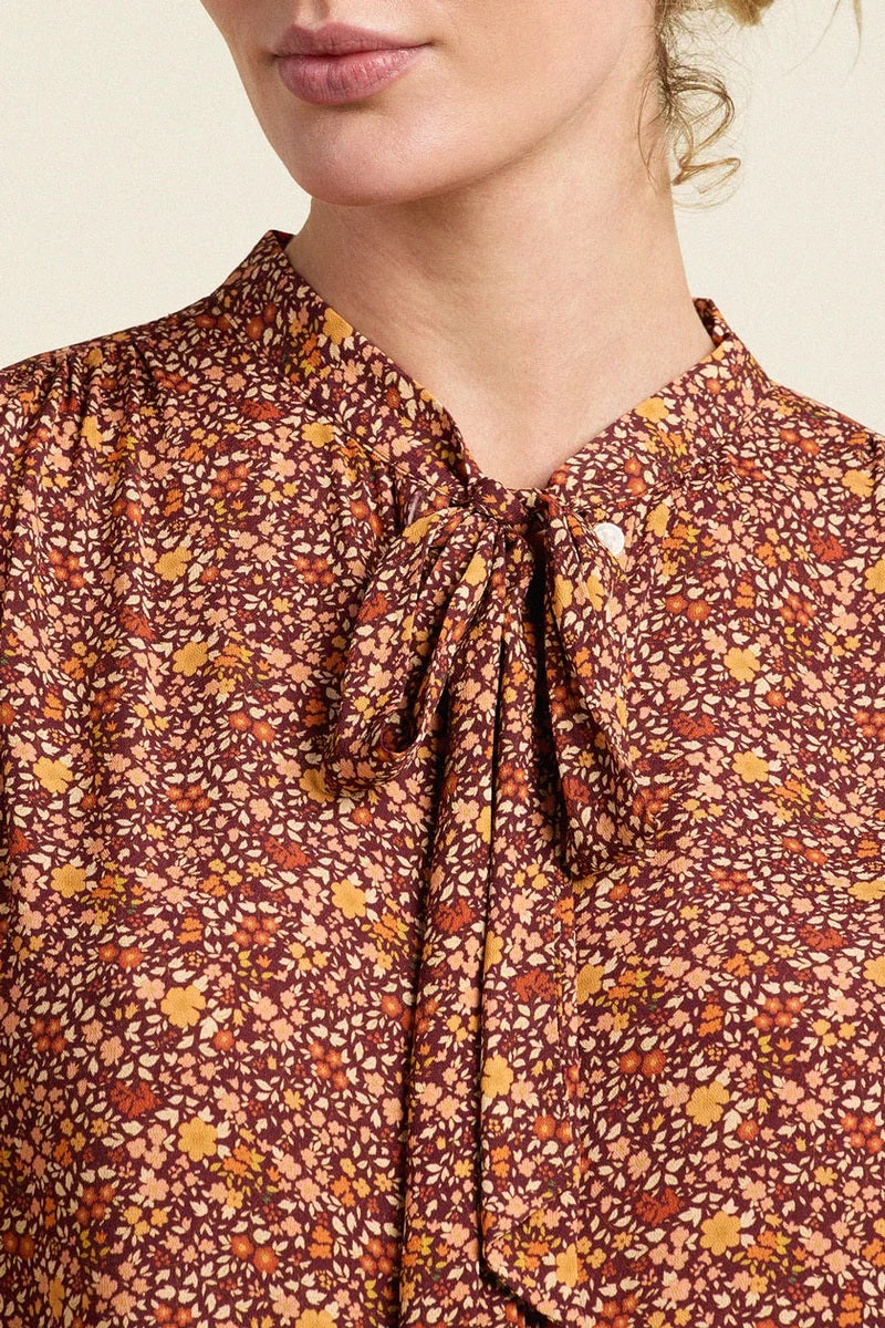 trovata mary todd blouse briarwood