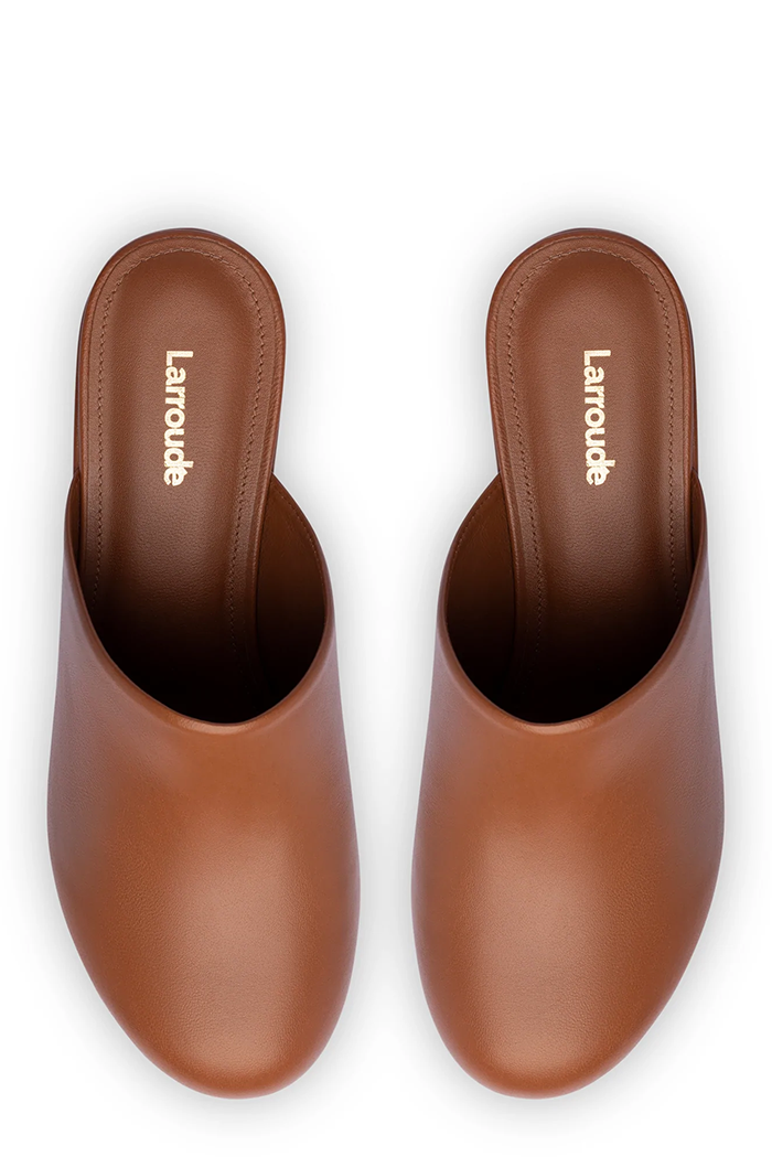 larroude miso clog caramel
