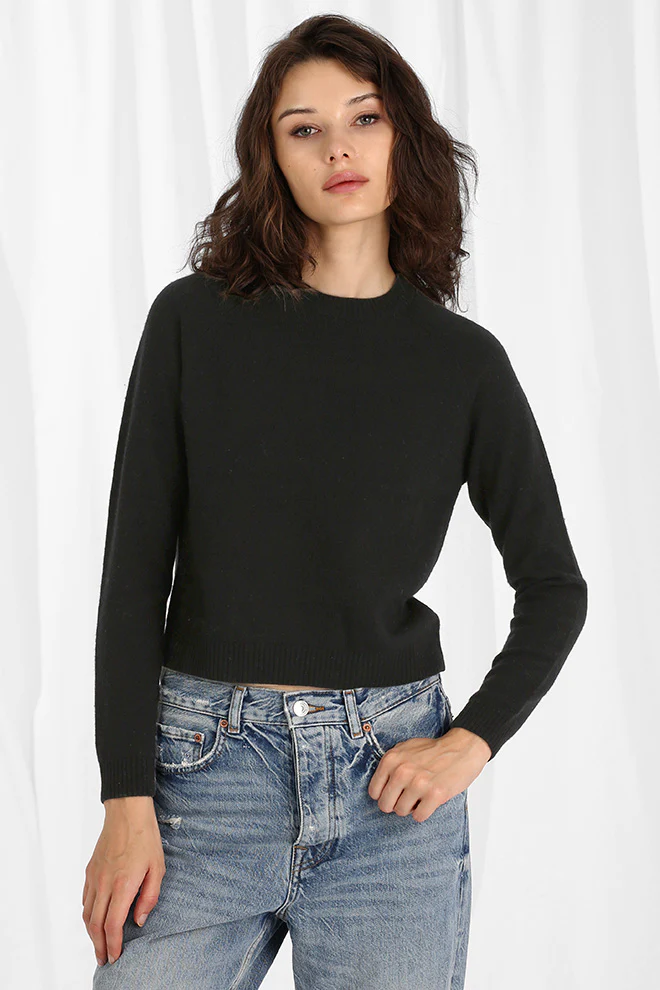 minnie rose shrunken crew black